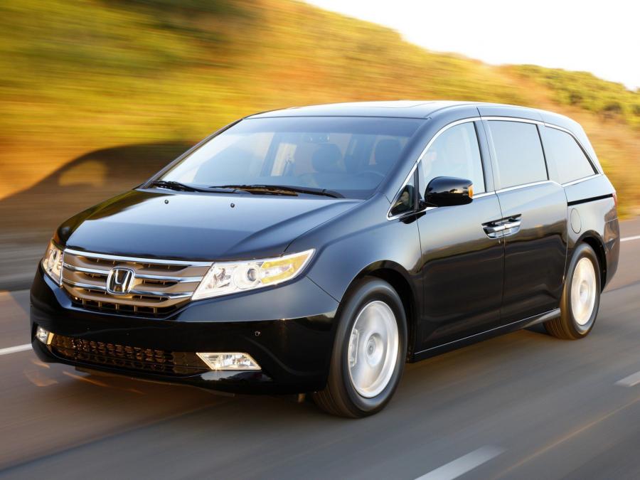  Honda Odyssey 2010 года  (US) (фото 8 из 12)